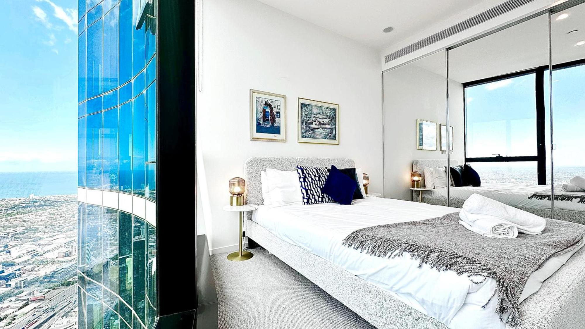 Apartment 84 Floor/splendid View/free Car Park/3b/near Crown Melbourne
