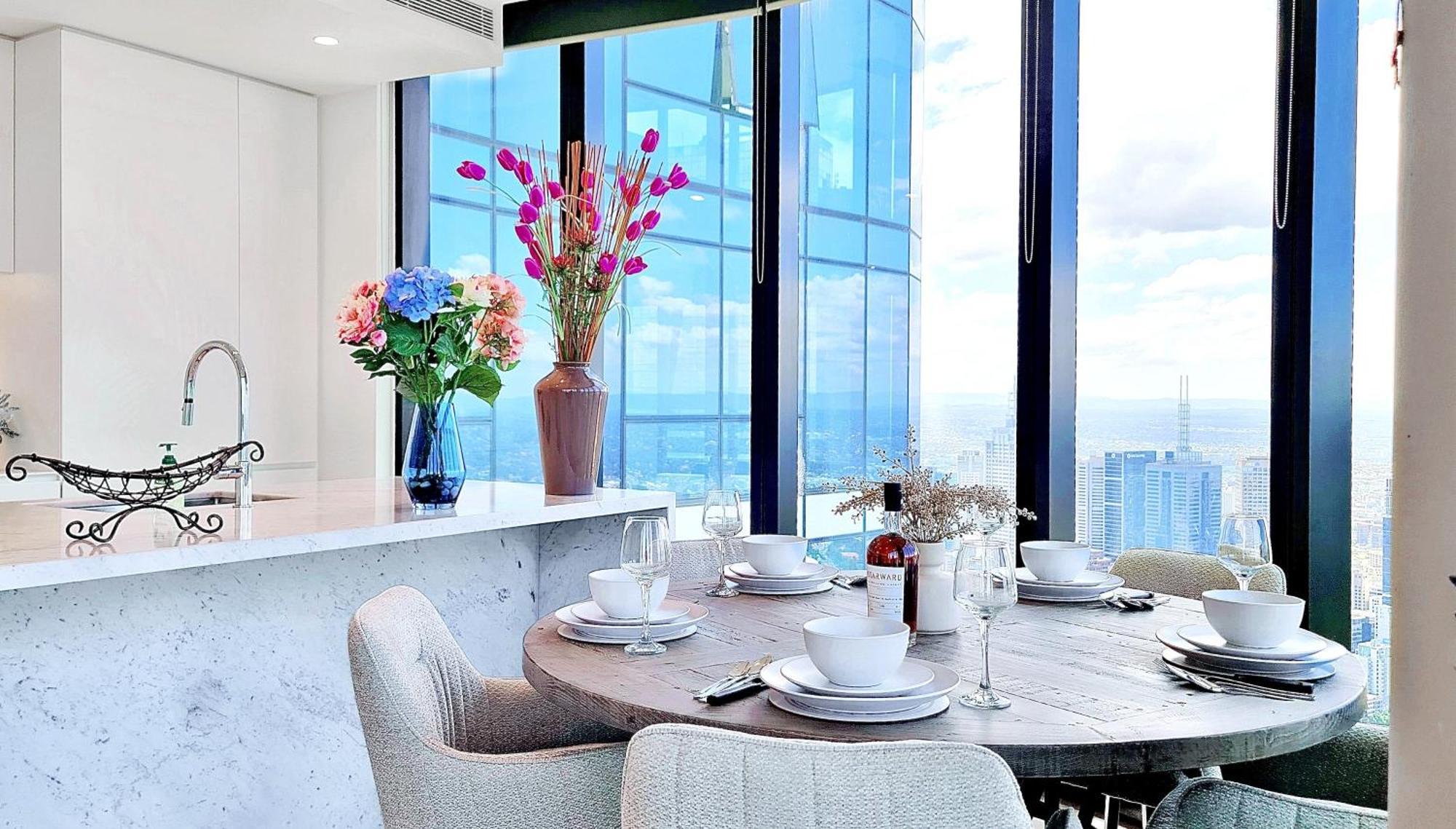 Apartment 84 Floor/splendid View/free Car Park/3b/near Crown *