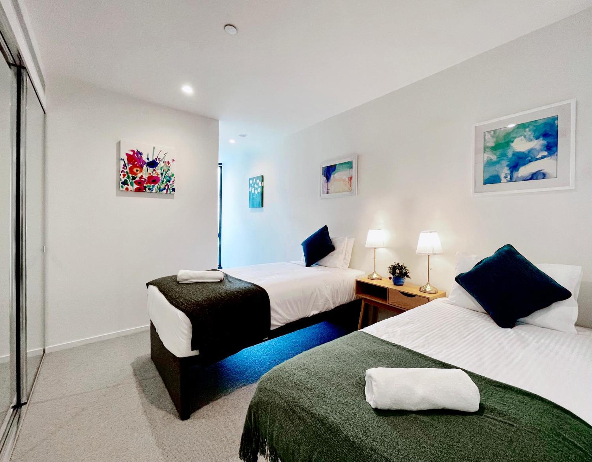 84 Floor/splendid View/free Car Park/3b/near Crown Apartment
