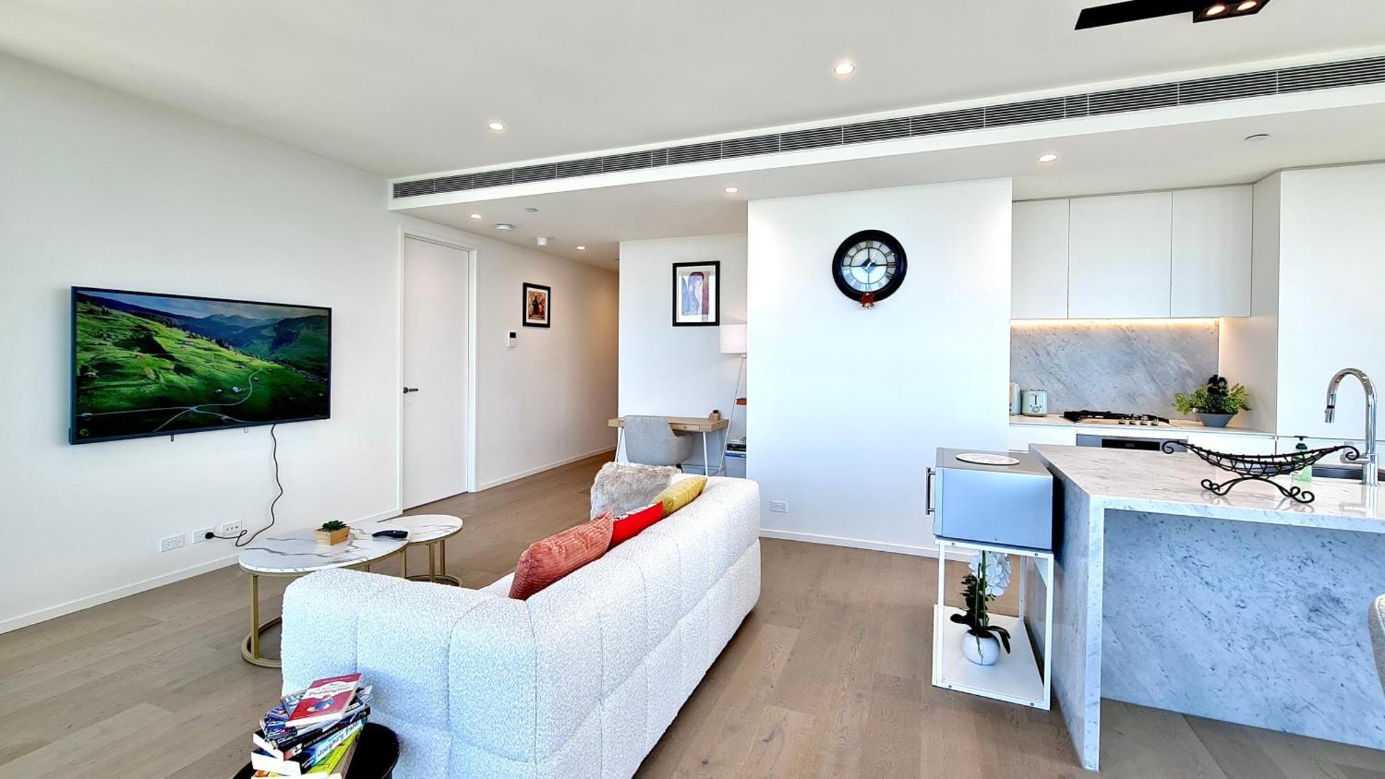 Apartment 84 Floor/splendid View/free Car Park/3b/near Crown *