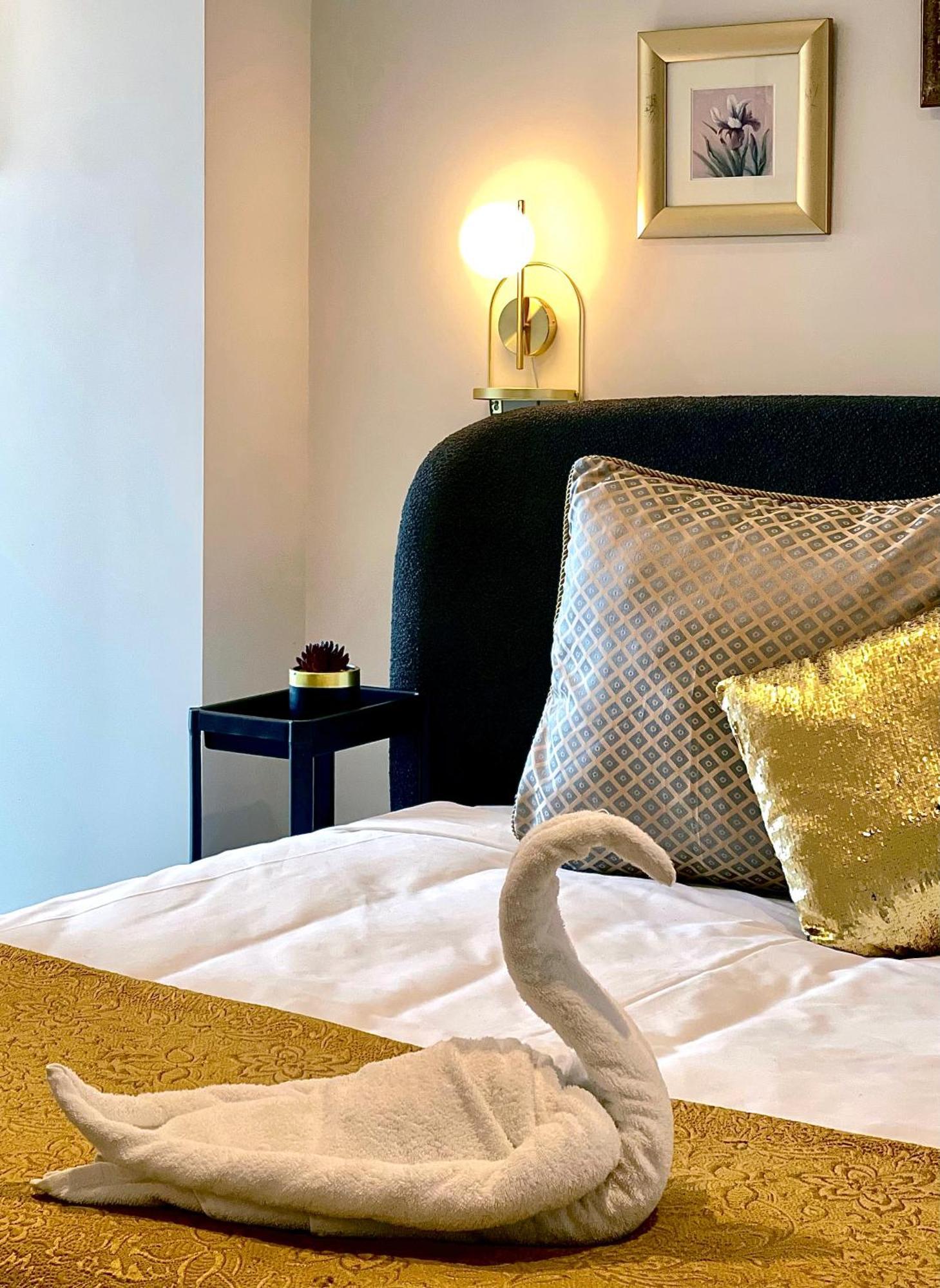 84 Floor/splendid View/free Car Park/3b/near Crown